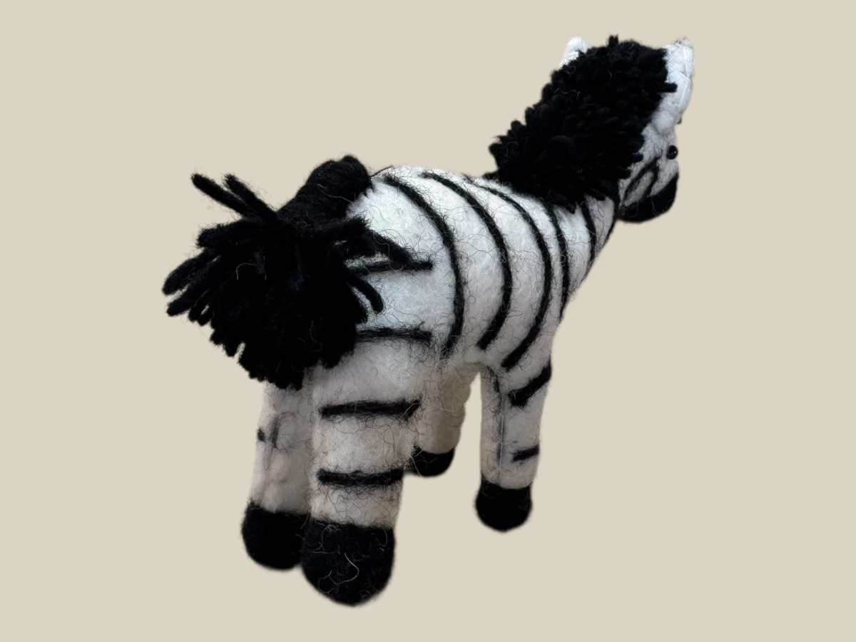 Felt Pet House view 5