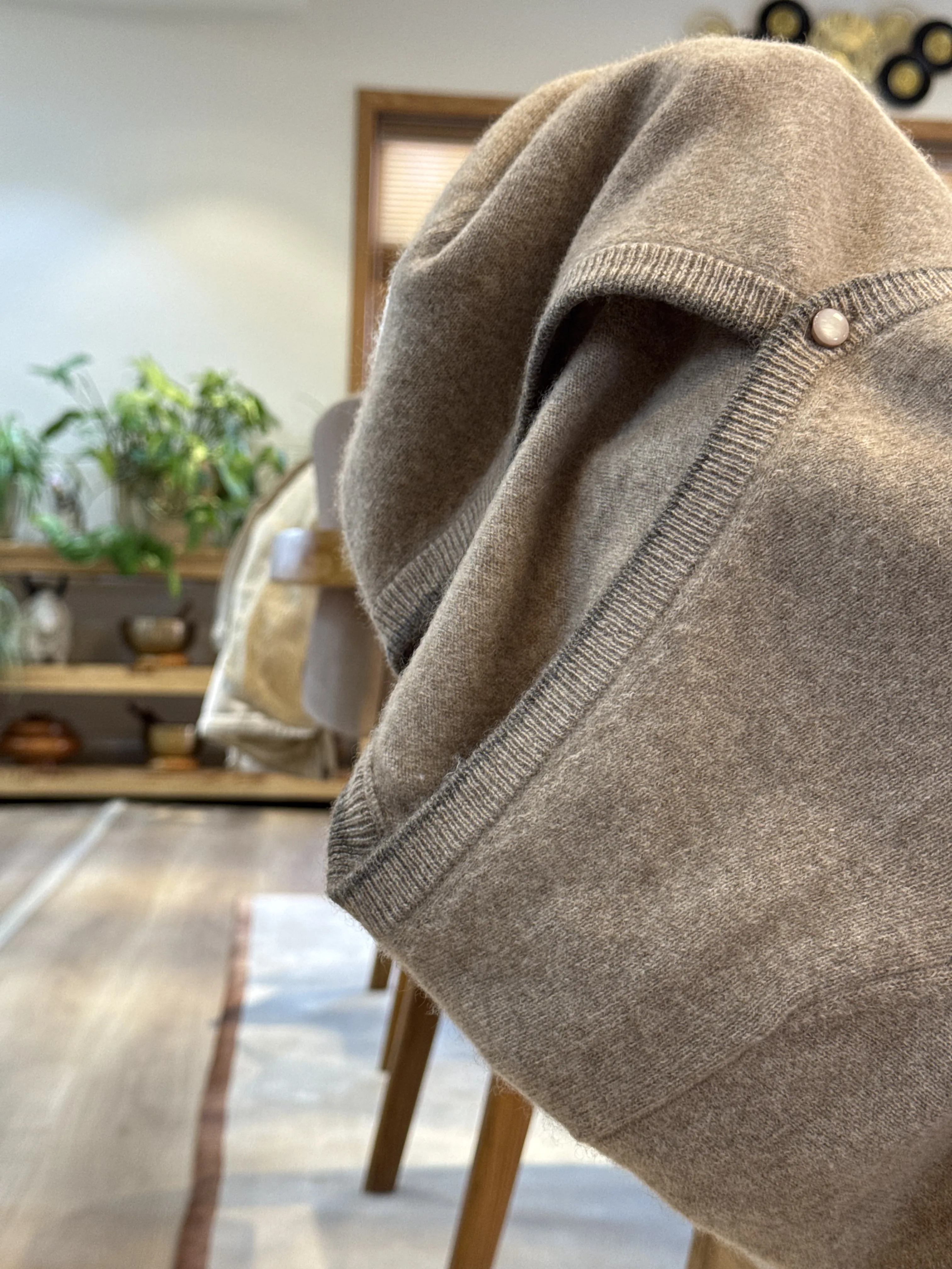Cashmere Throw view 9